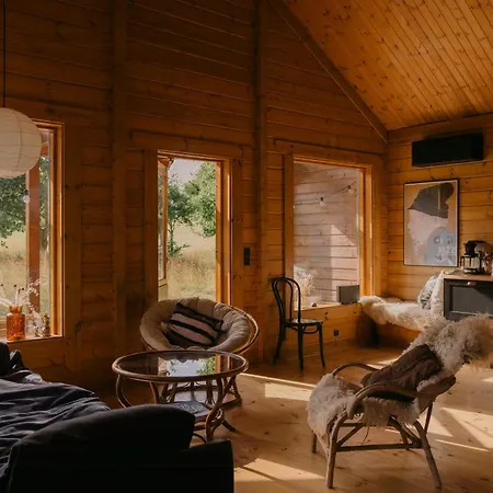 Family-friendly Log Near Tisvildeleje *